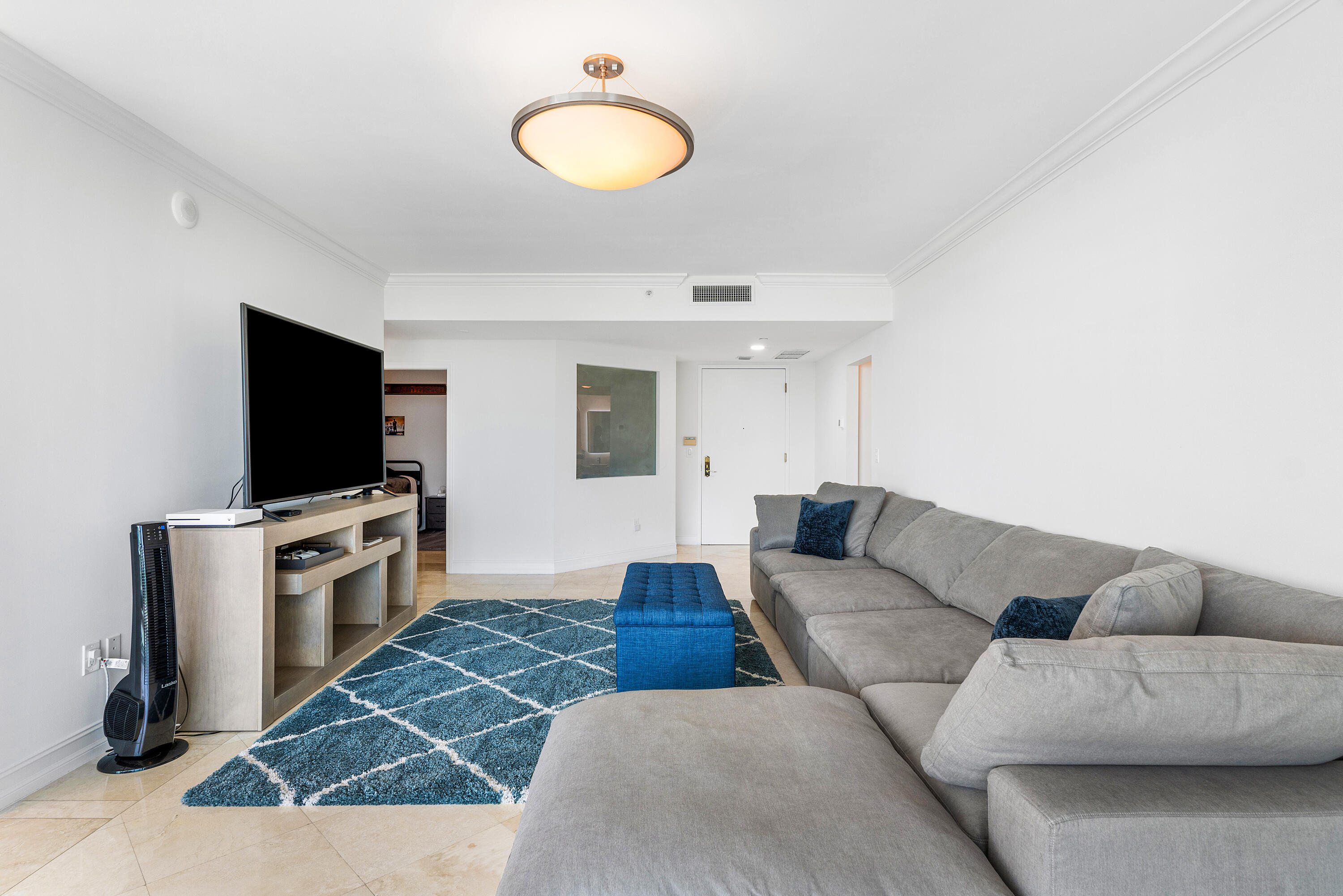550 SE Mizner Boulevard B-707