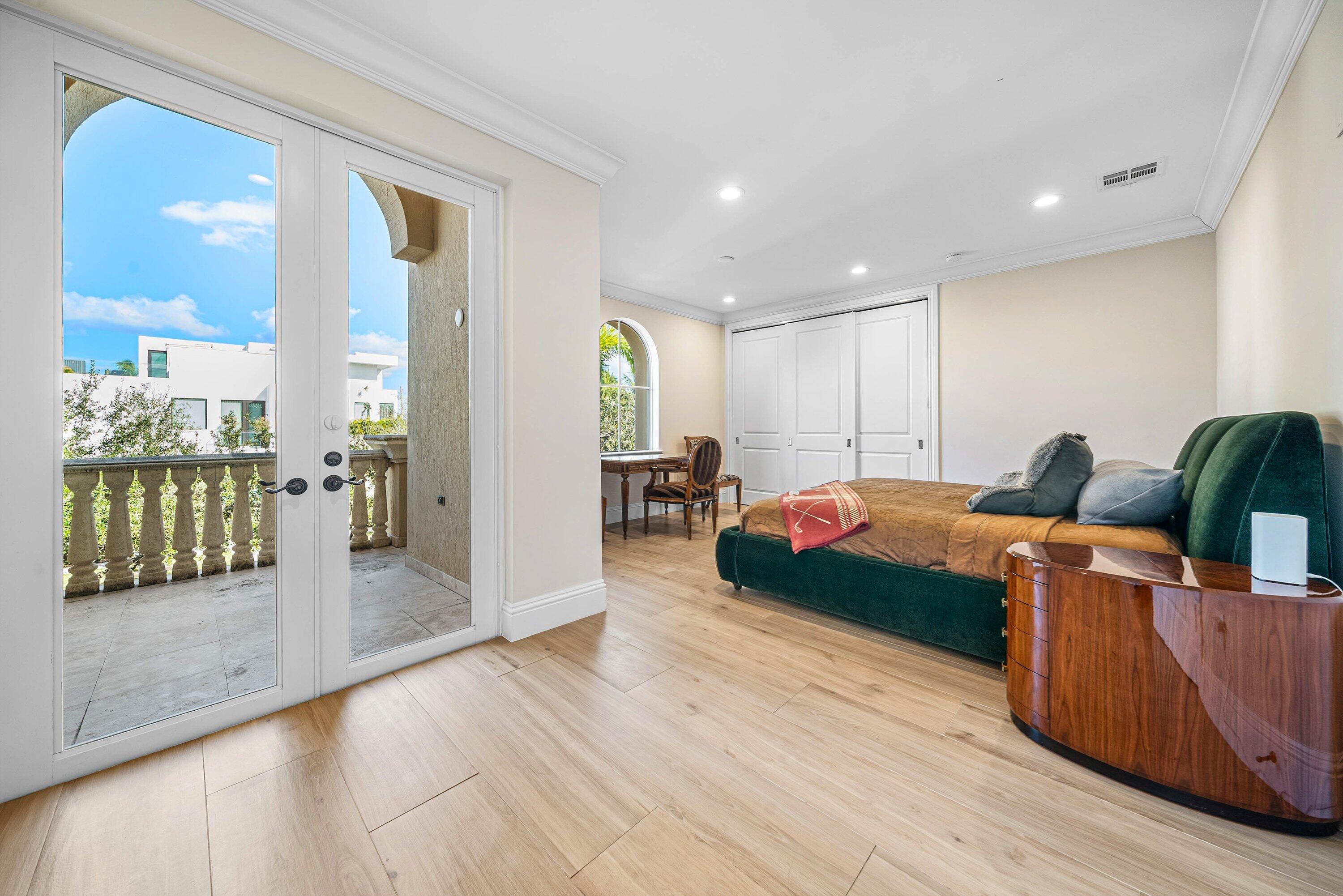 398 NE 7th Street