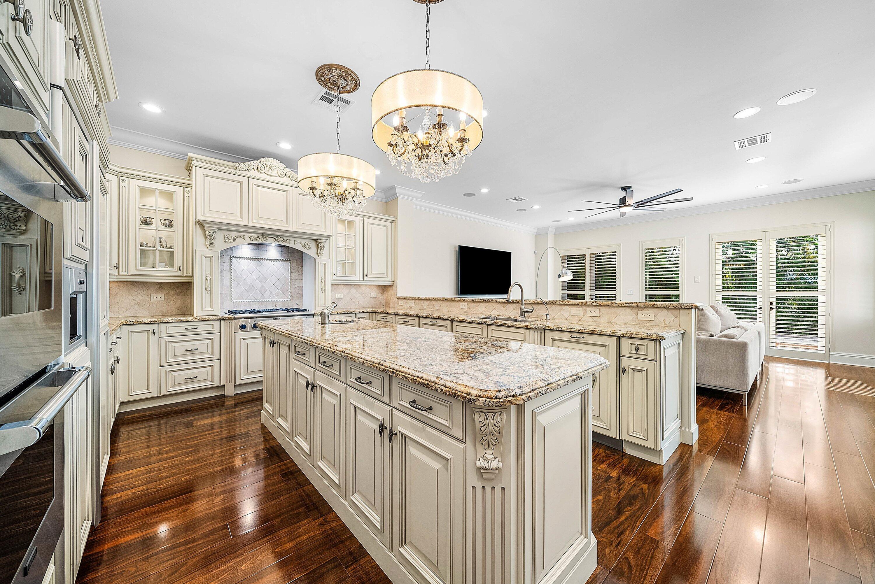 398 NE 7th Street