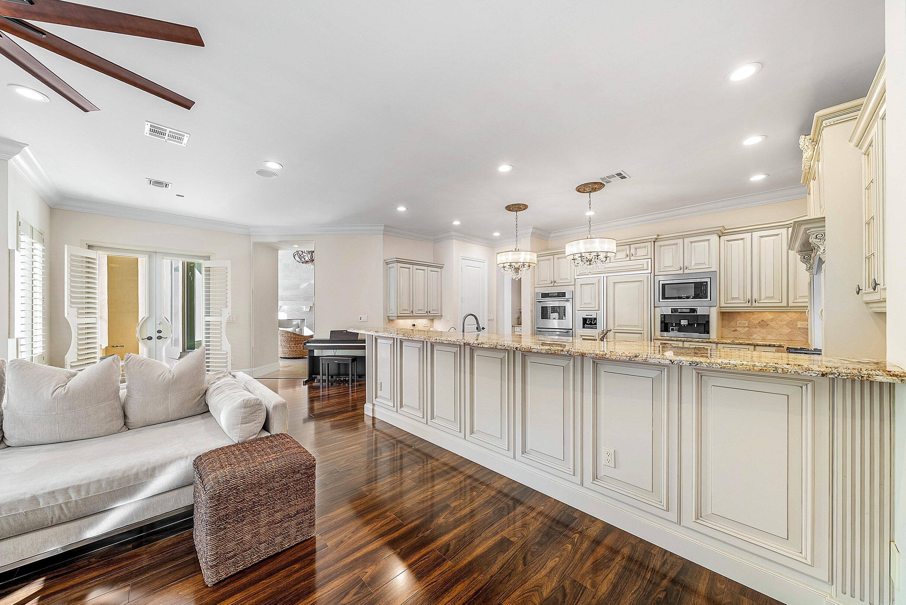 398 NE 7th Street