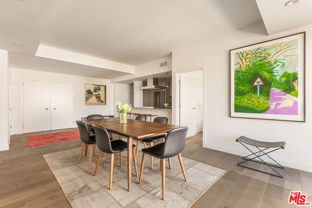818 N Doheny Dr Unit: 803