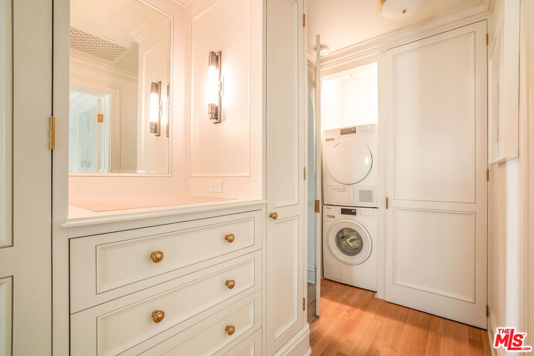 1424 N Crescent Heights Blvd Unit: 48