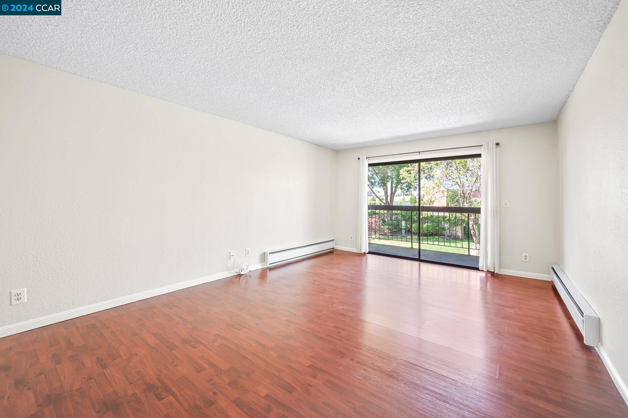 2021 Market Ave # 216