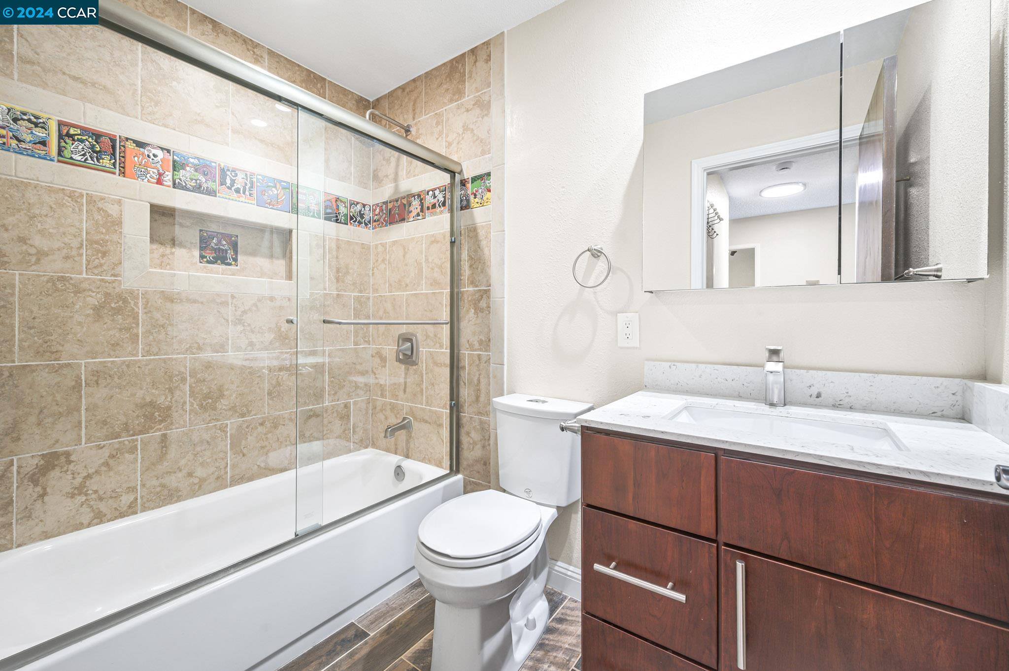 2021 Market Ave # 216