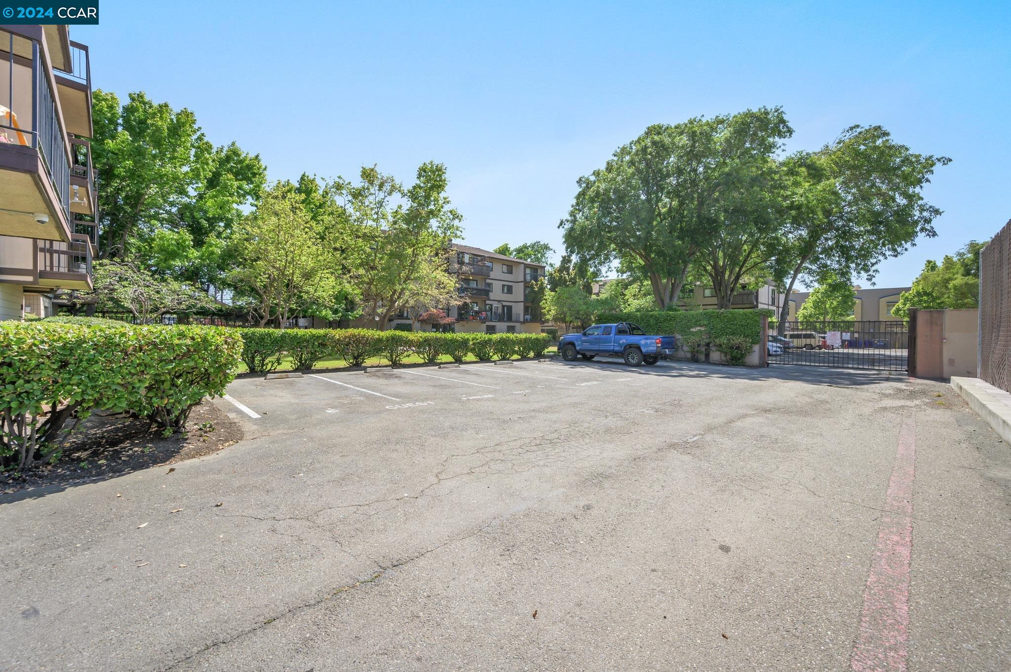 2021 Market Ave # 216