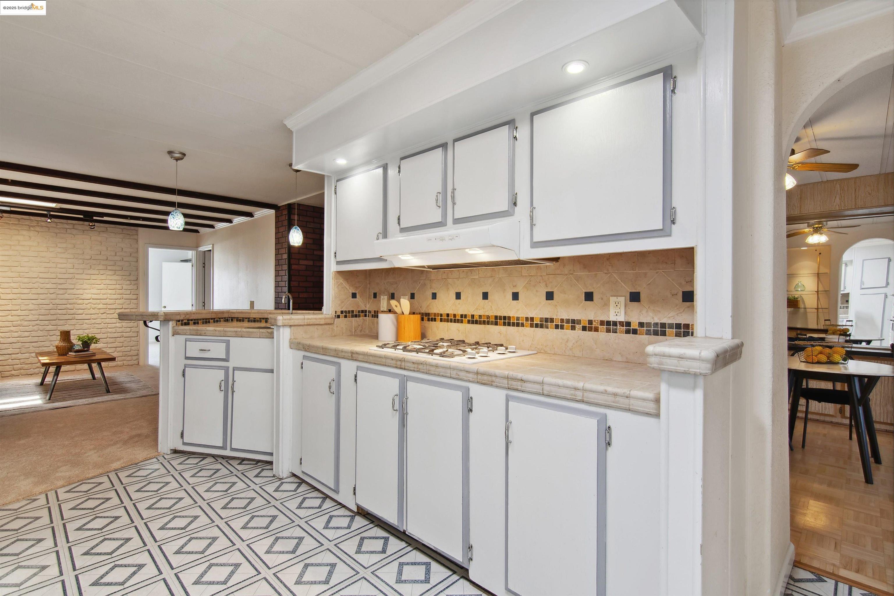 3505 Gateway Rd # 25E