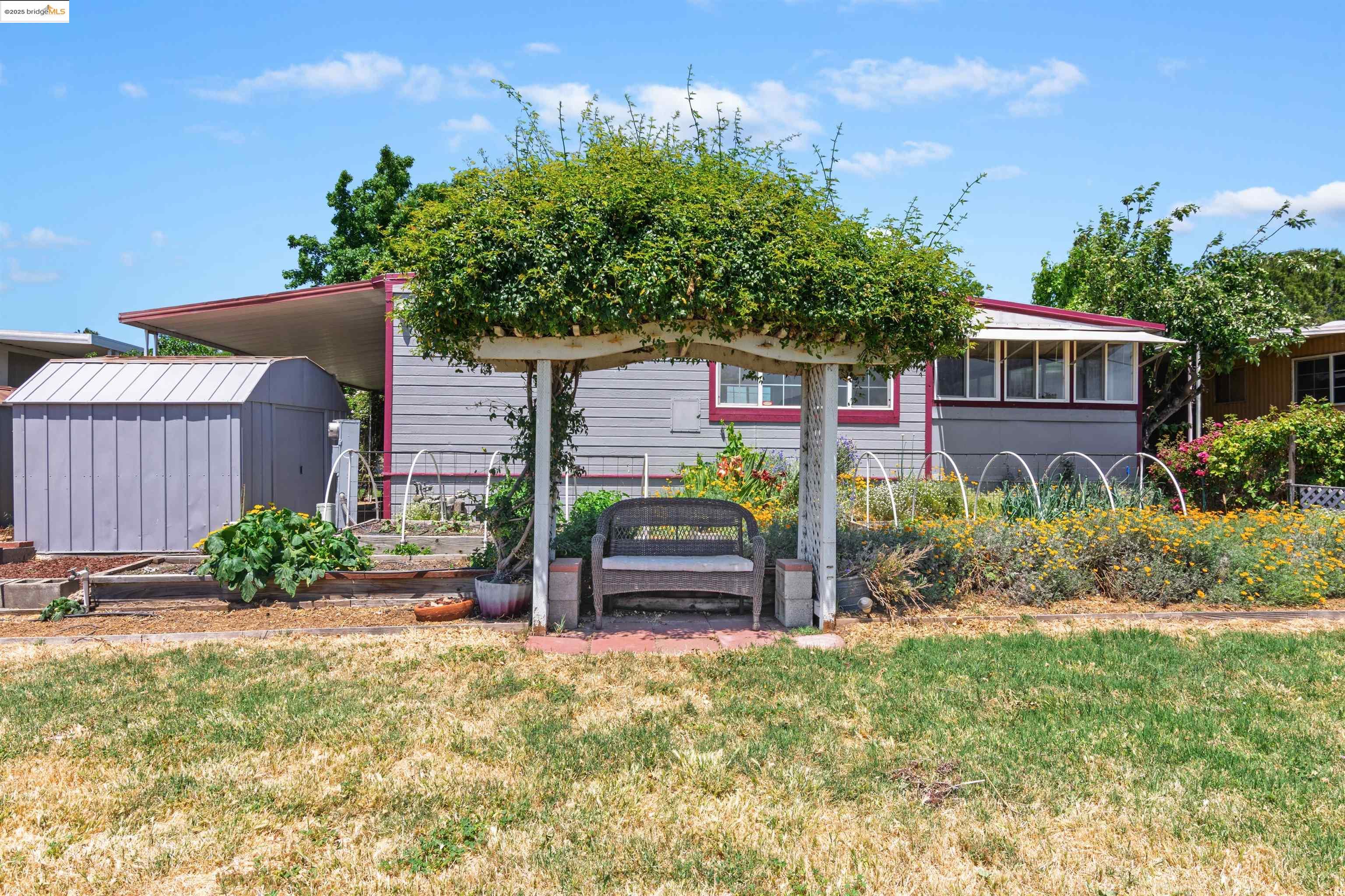 3505 Gateway Rd # 25E