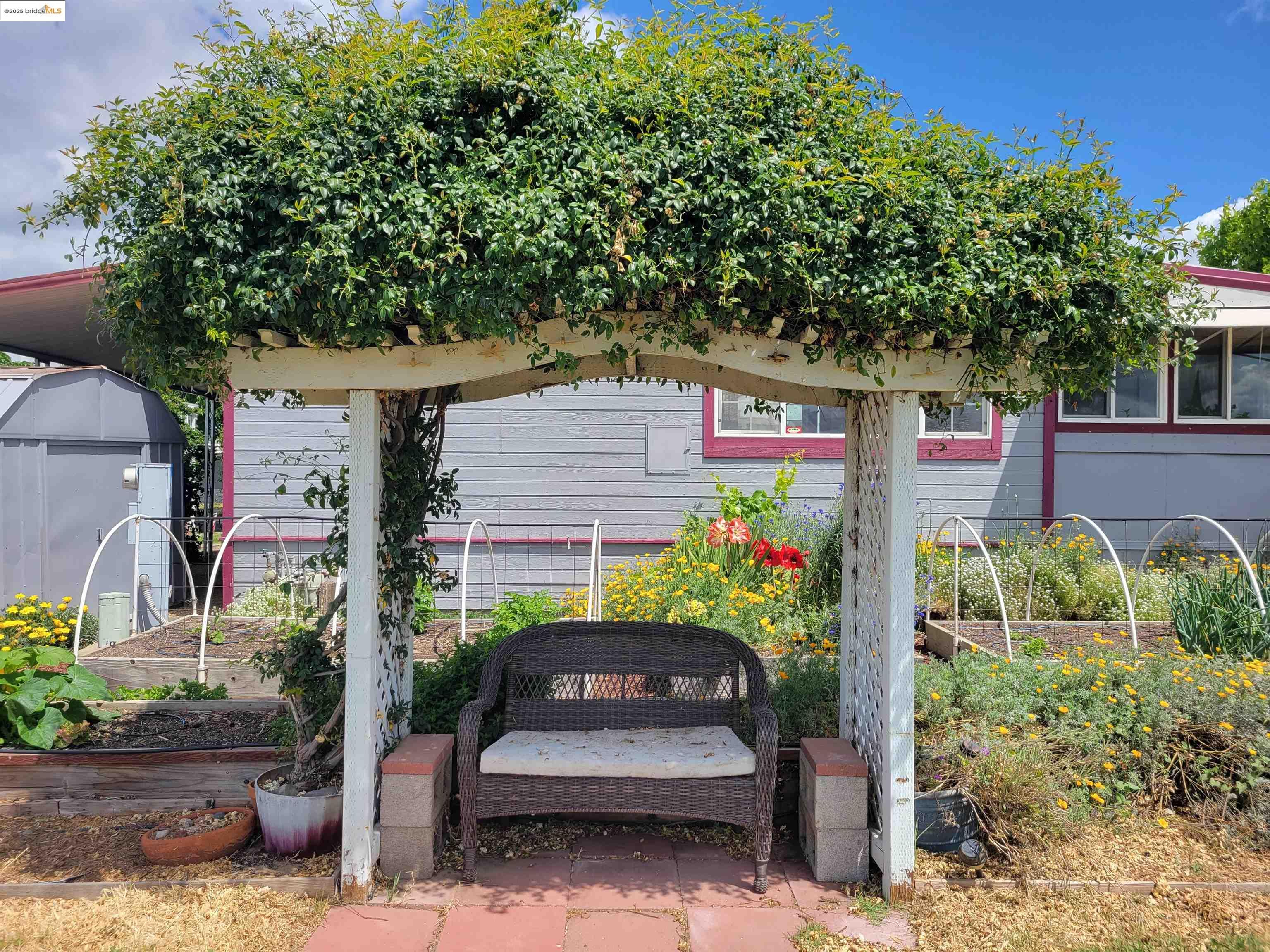 3505 Gateway Rd # 25E