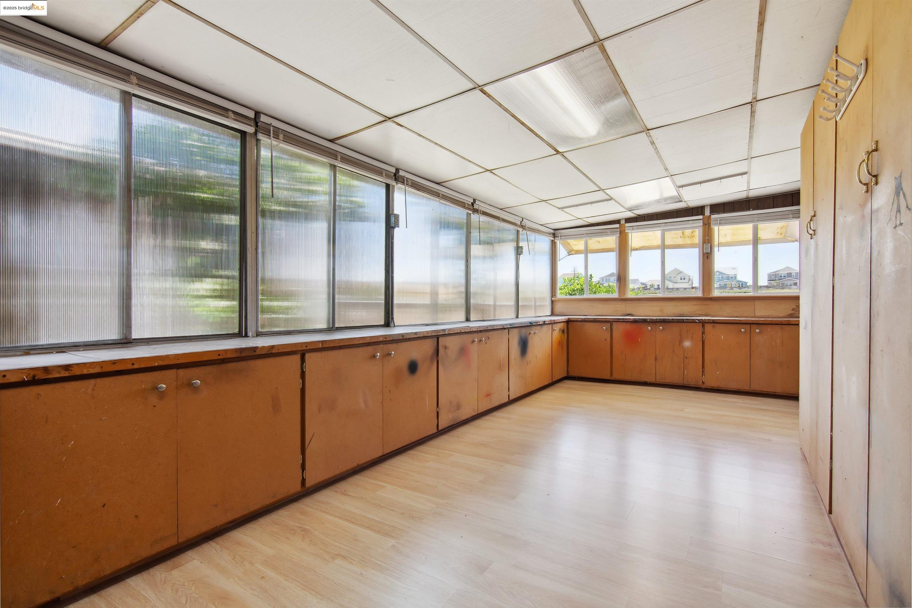 3505 Gateway Rd # 25E