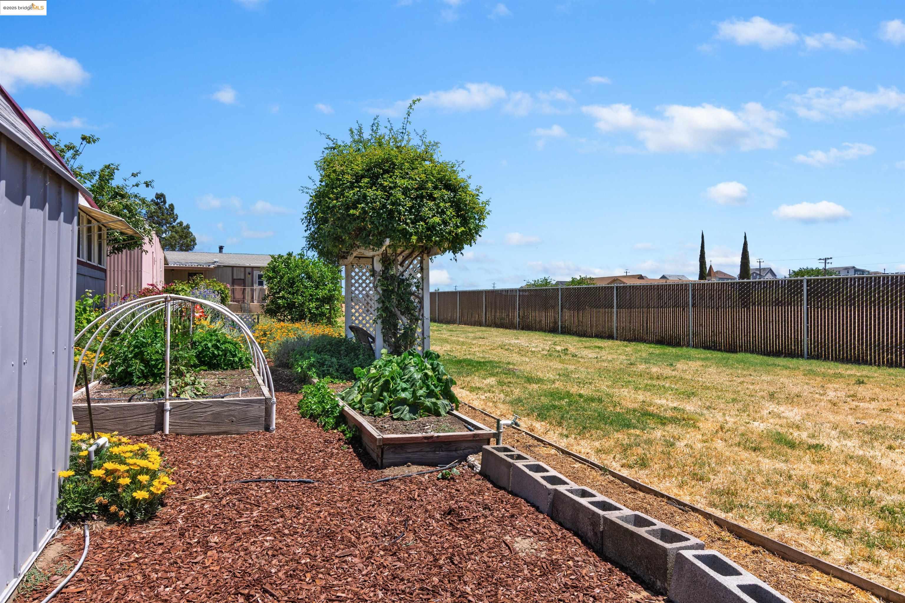 3505 Gateway Rd # 25E