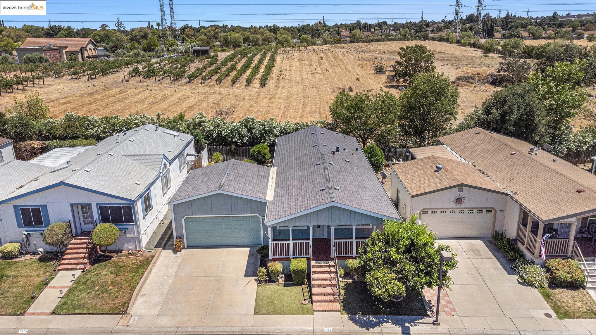 1917 Geneva Ln