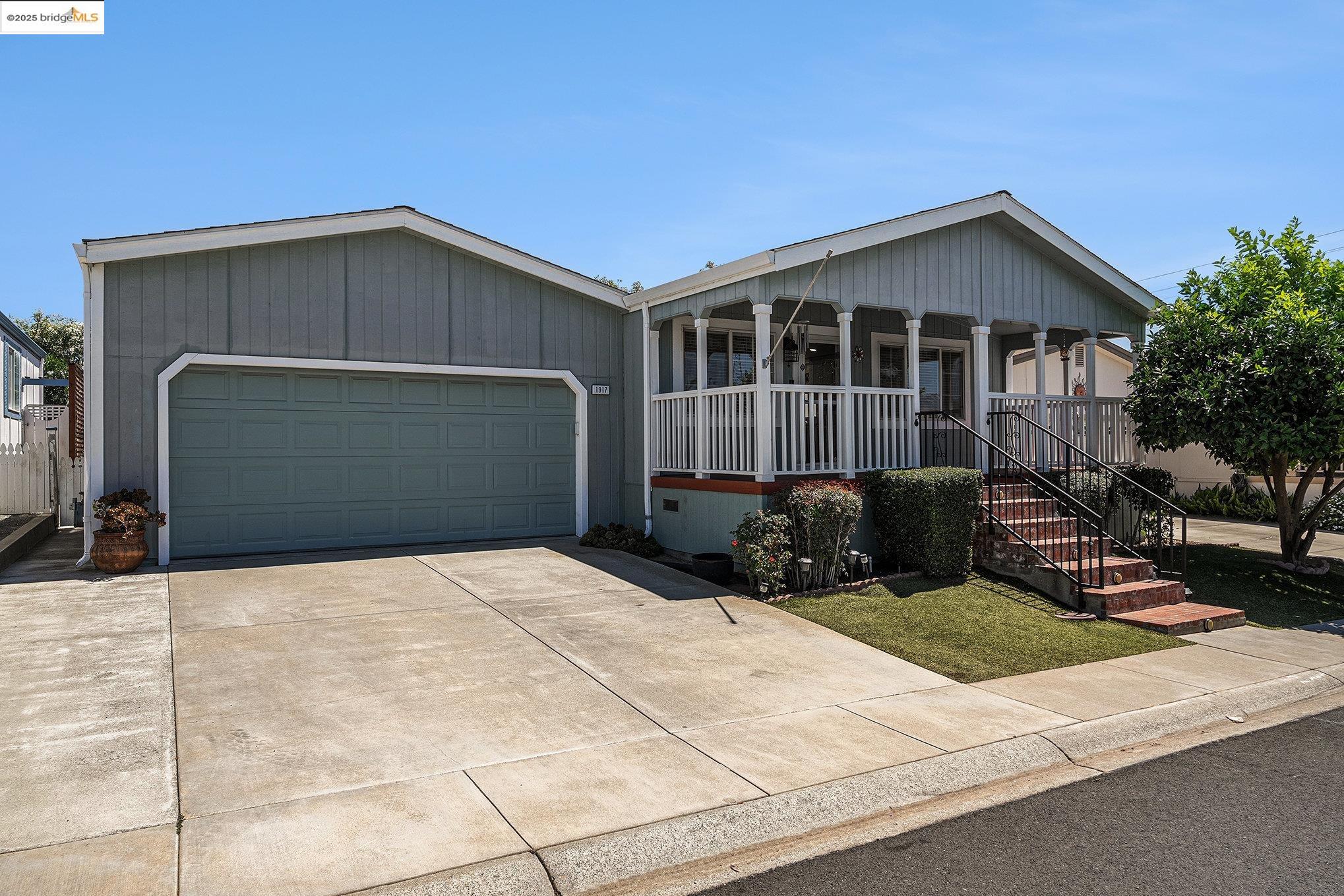 1917 Geneva Ln