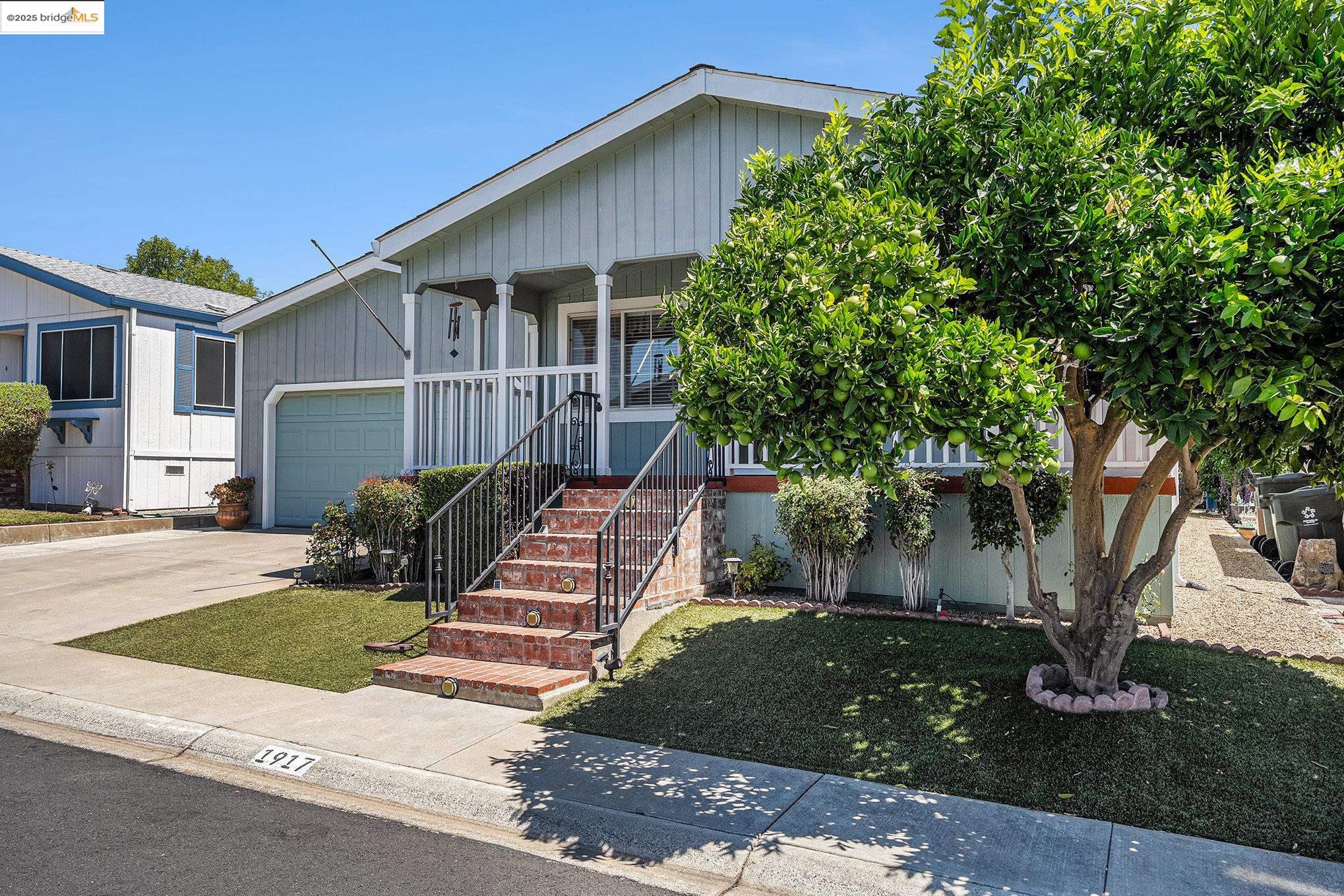 1917 Geneva Ln