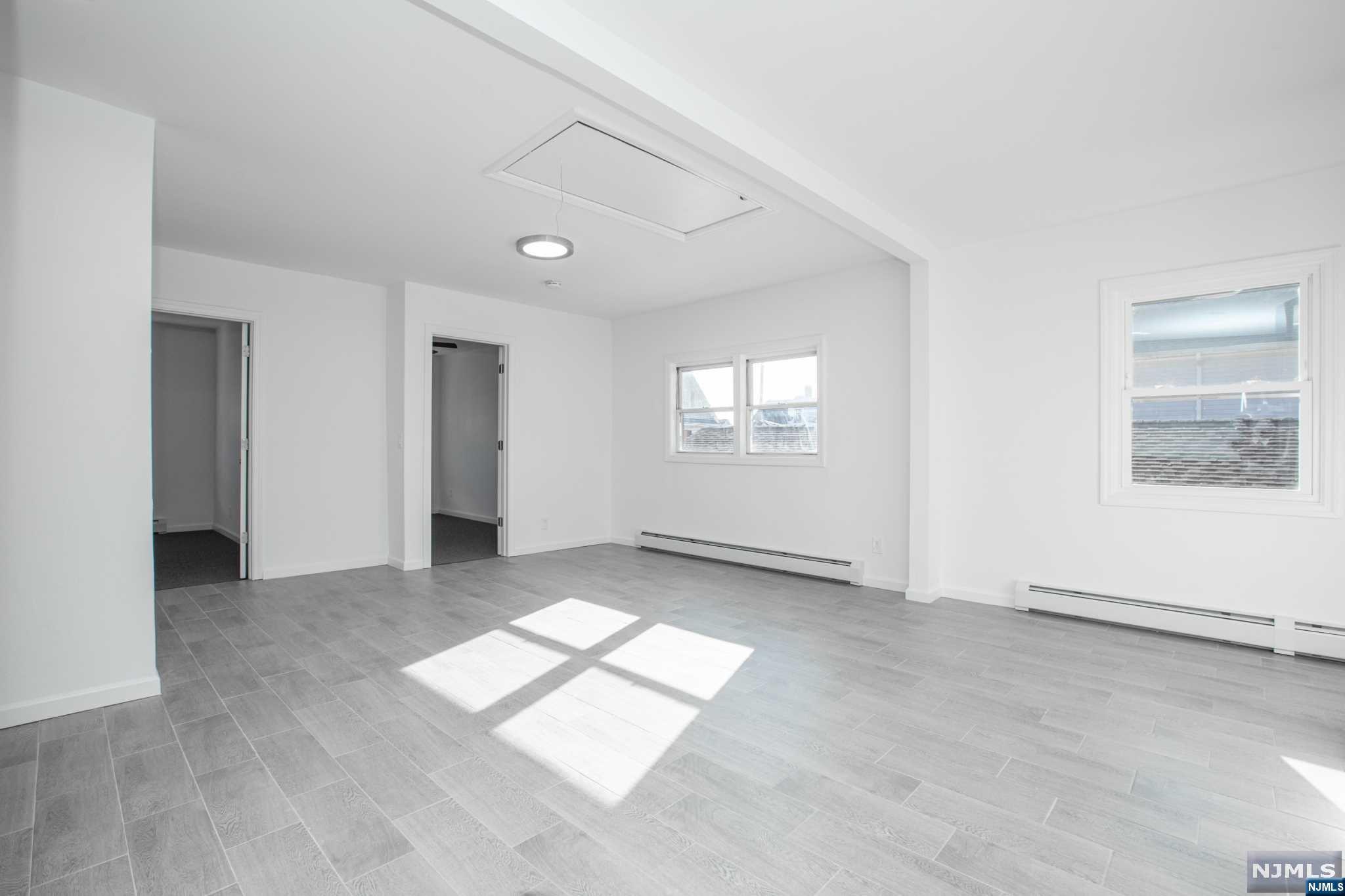 31-33 Roma Street