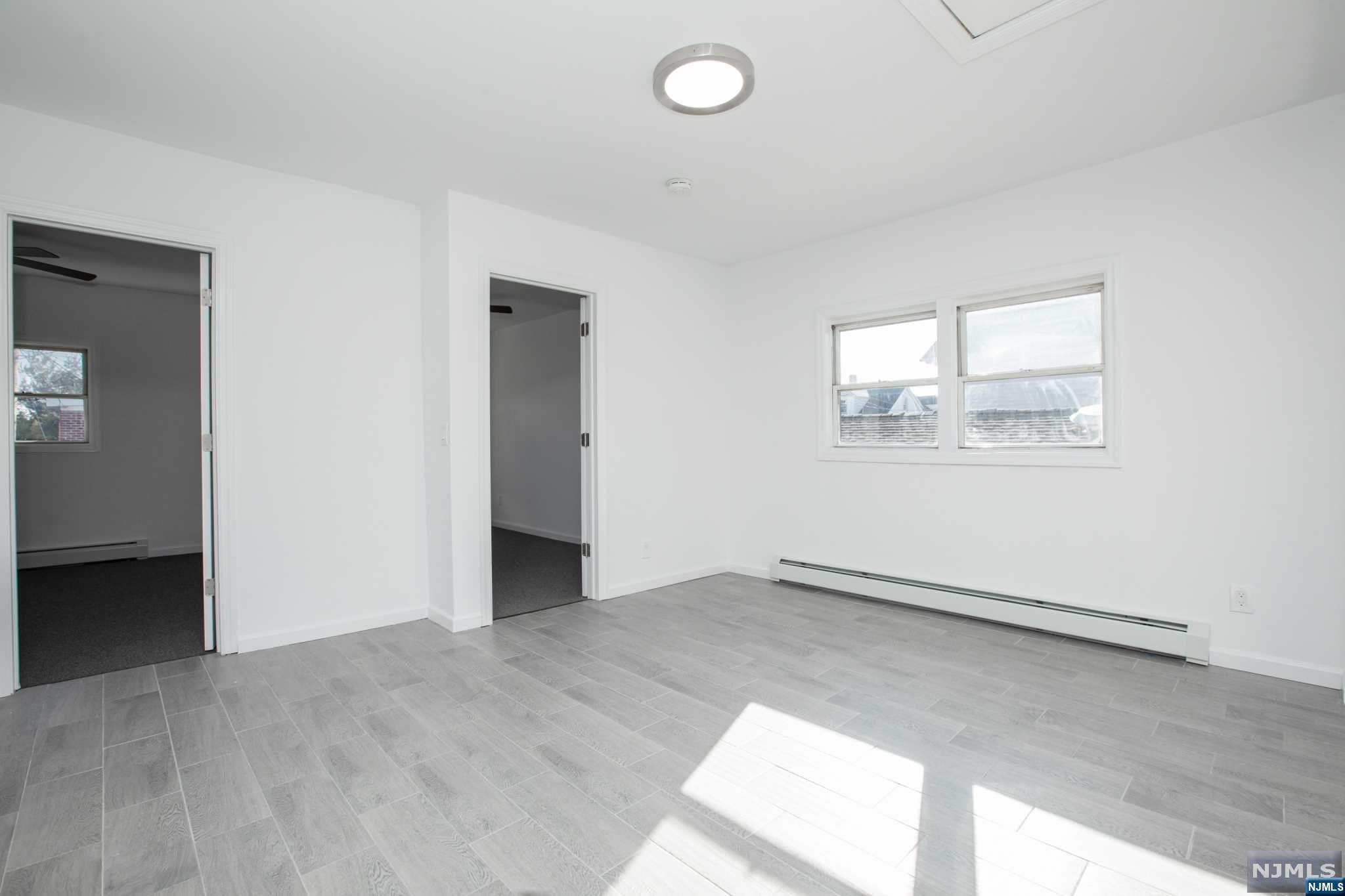 31-33 Roma Street