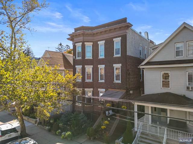 427 75th Street