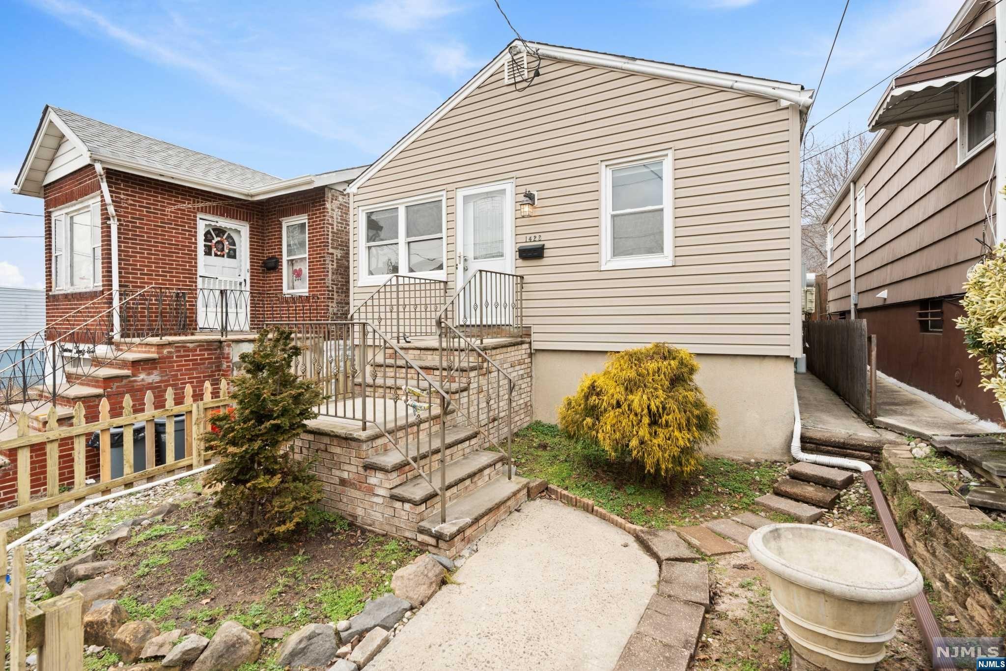 1426 45th Street