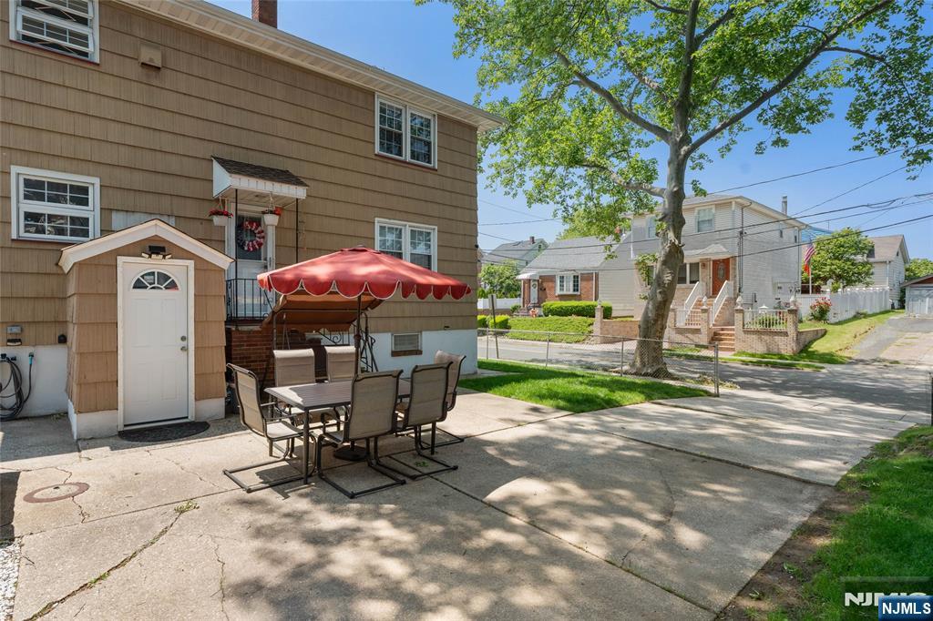 80 Front Street