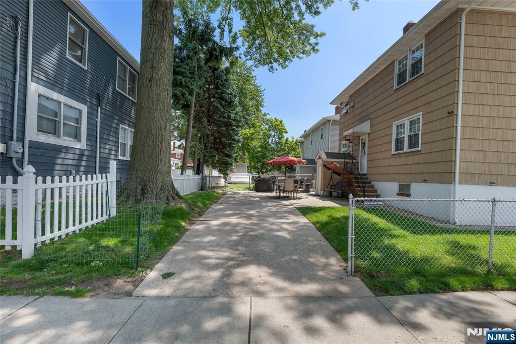 80 Front Street