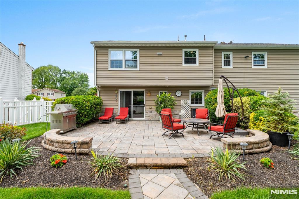 43 Donna Drive