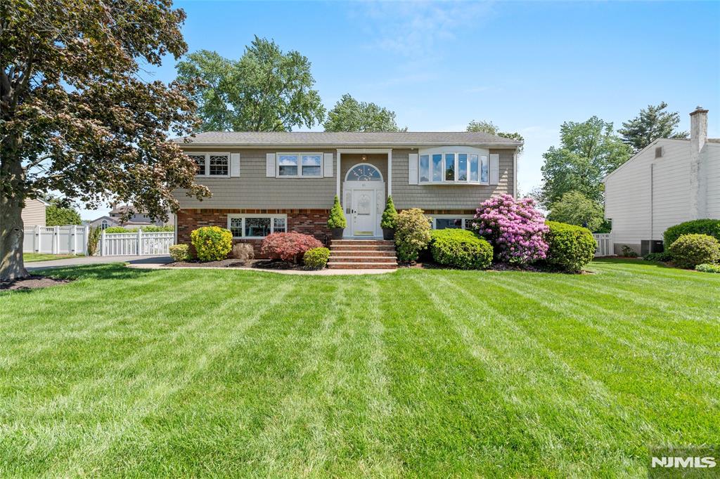 43 Donna Drive