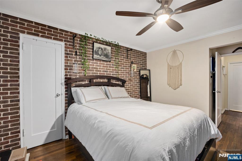 349 Bloomfield Avenue 69