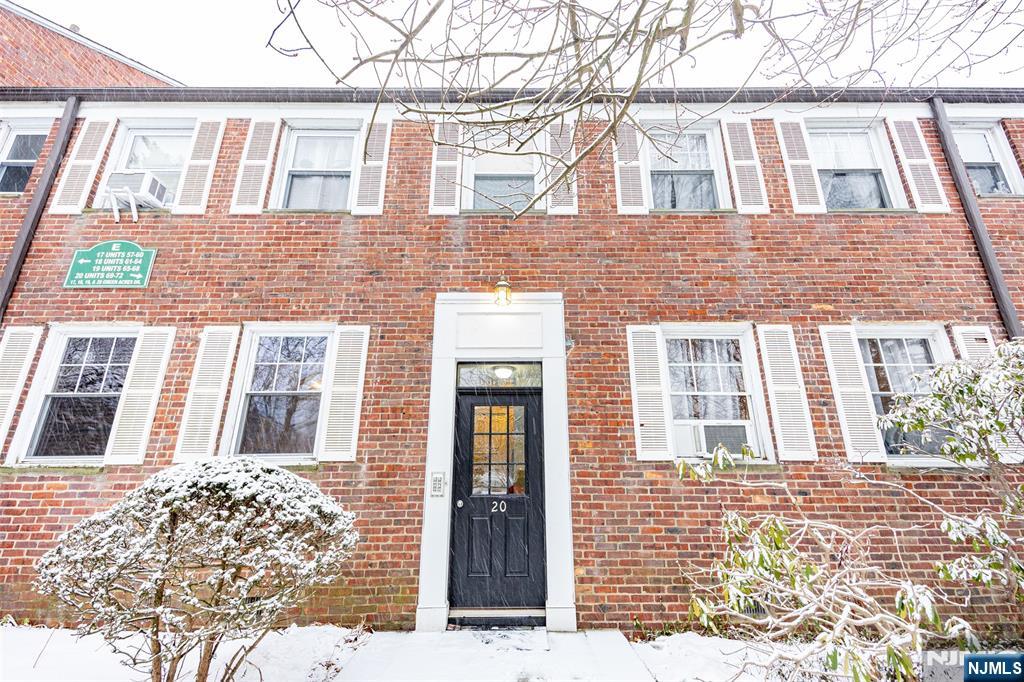 349 Bloomfield Avenue 69