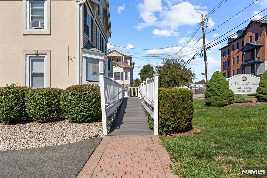 97 Roseland Avenue