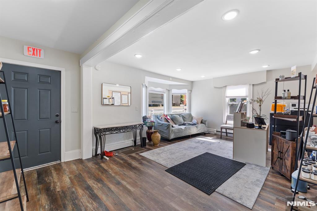 97 Roseland Avenue