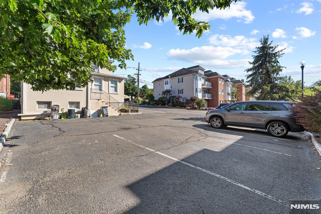 97 Roseland Avenue