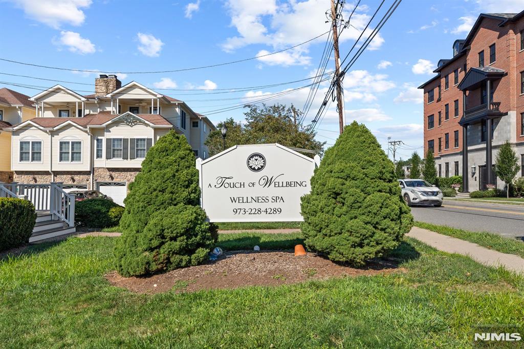 97 Roseland Avenue