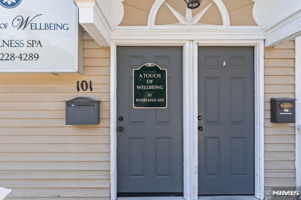 97 Roseland Avenue