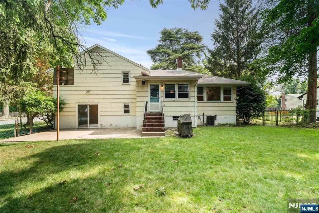 2 Churchill Road