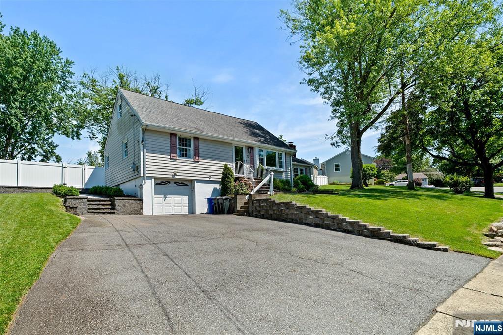 12 Kingston Road