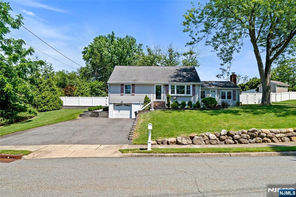 12 Kingston Road