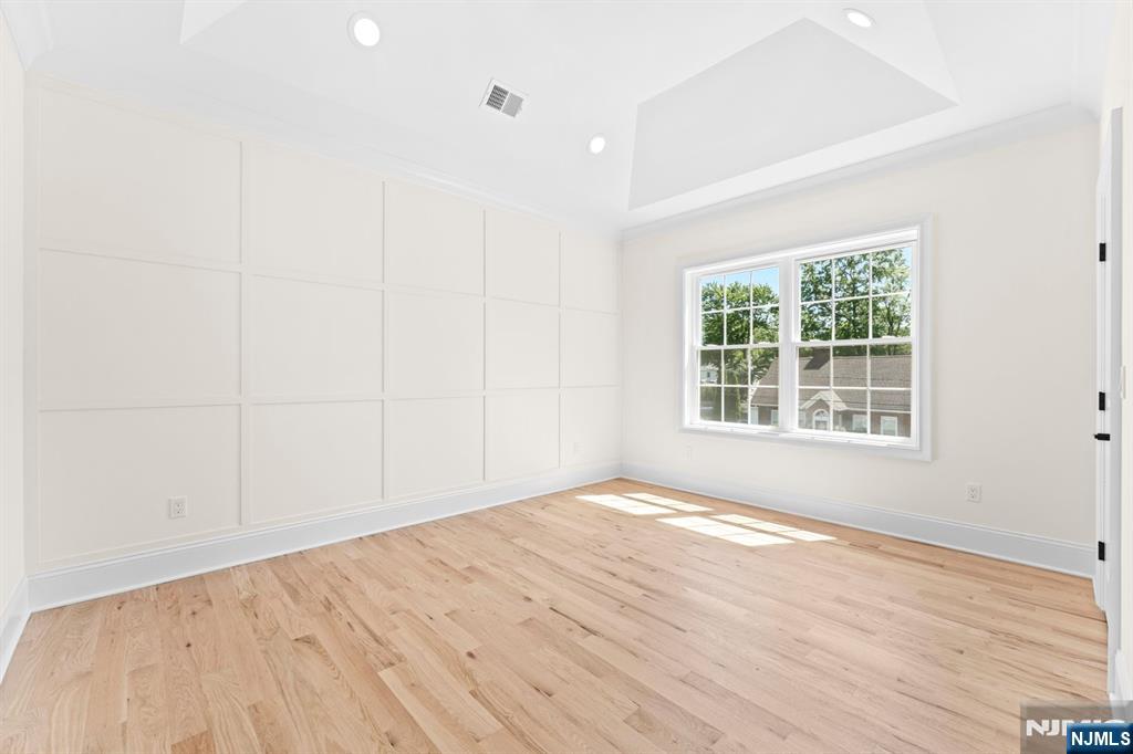 7 Swan Road