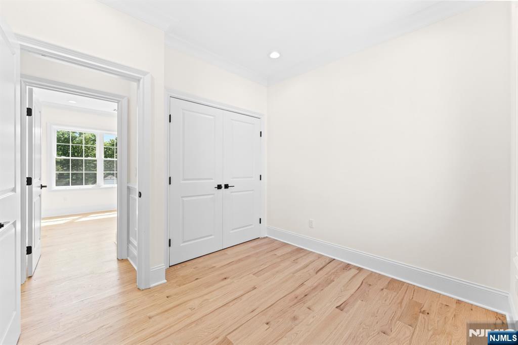 7 Swan Road