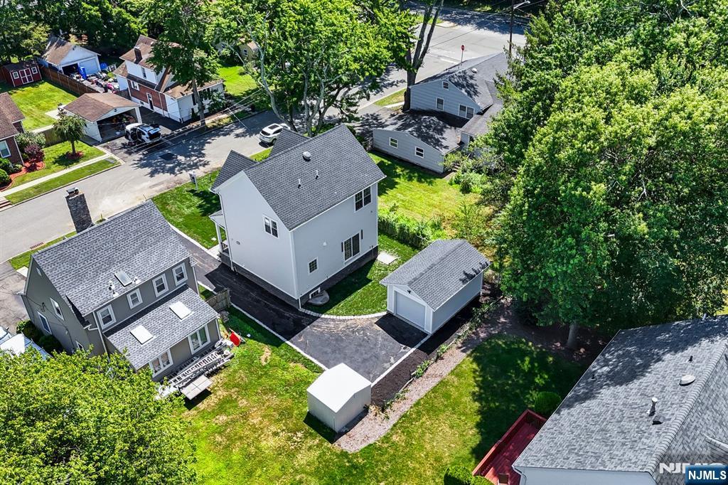 7 Swan Road