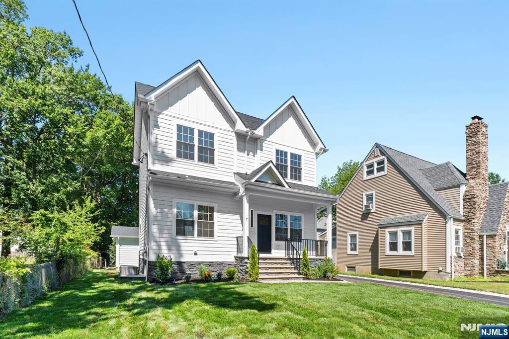 7 Swan Road