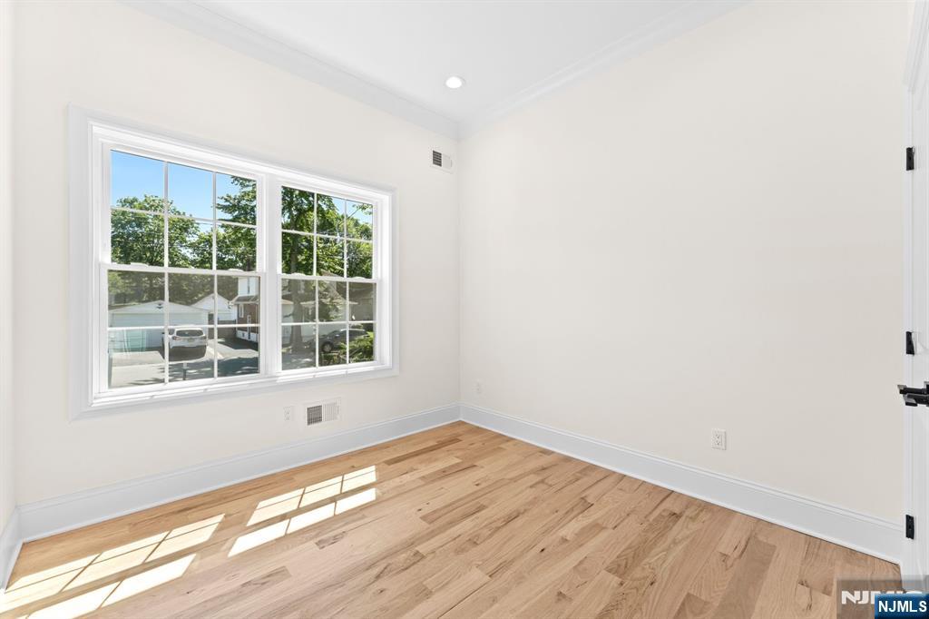7 Swan Road