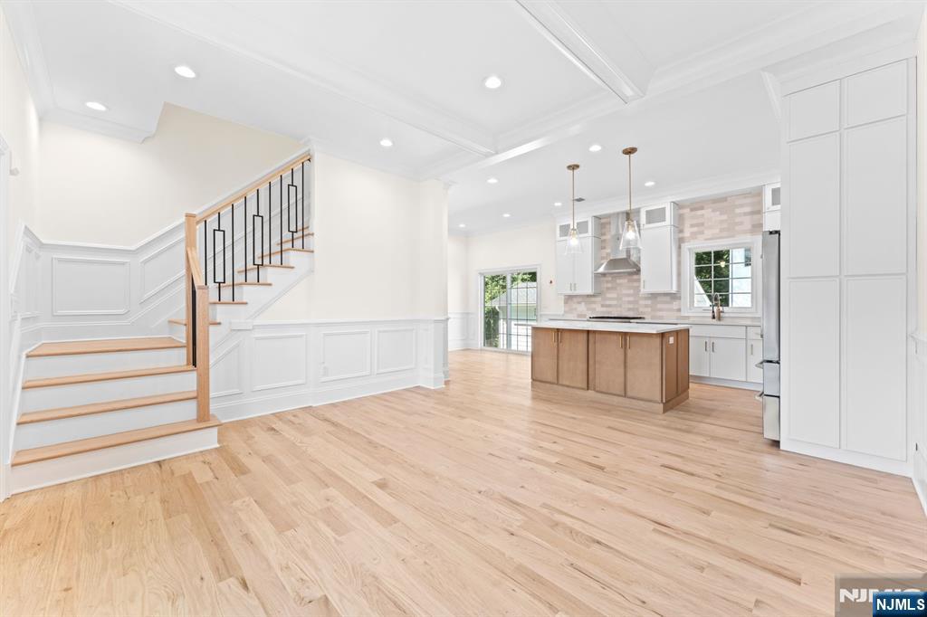 7 Swan Road