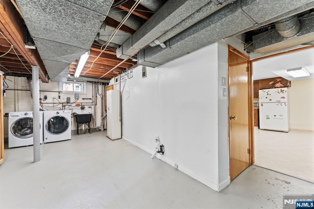341 Westervelt Place