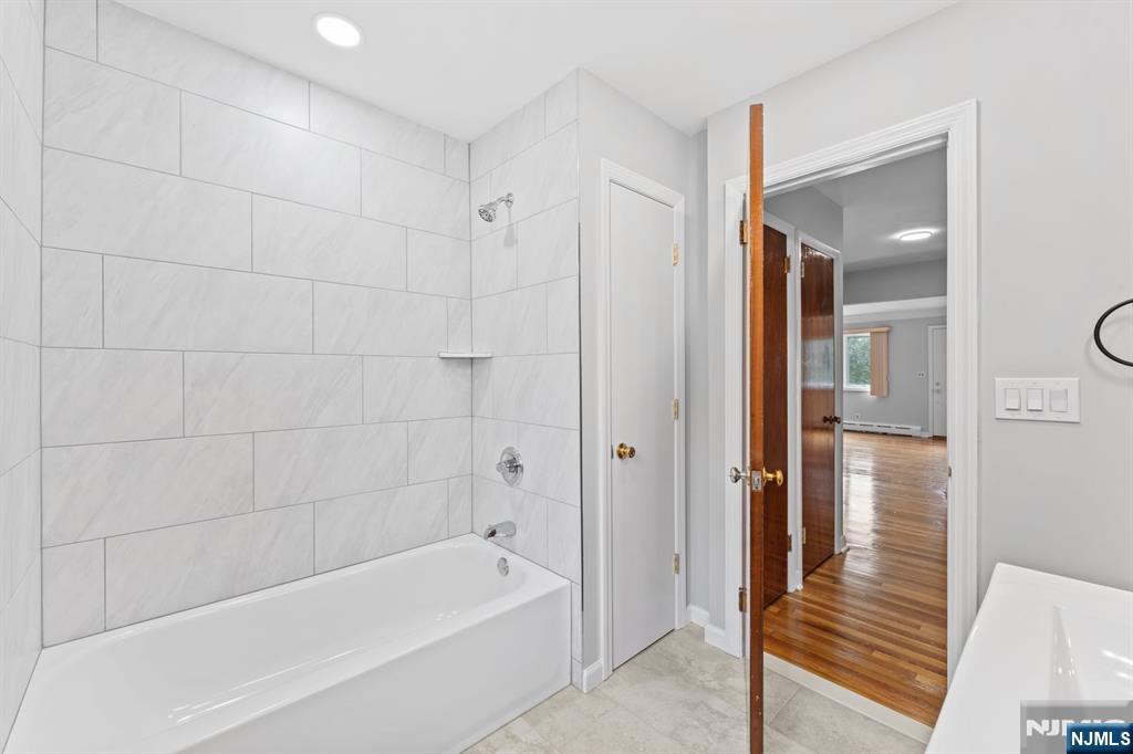341 Westervelt Place