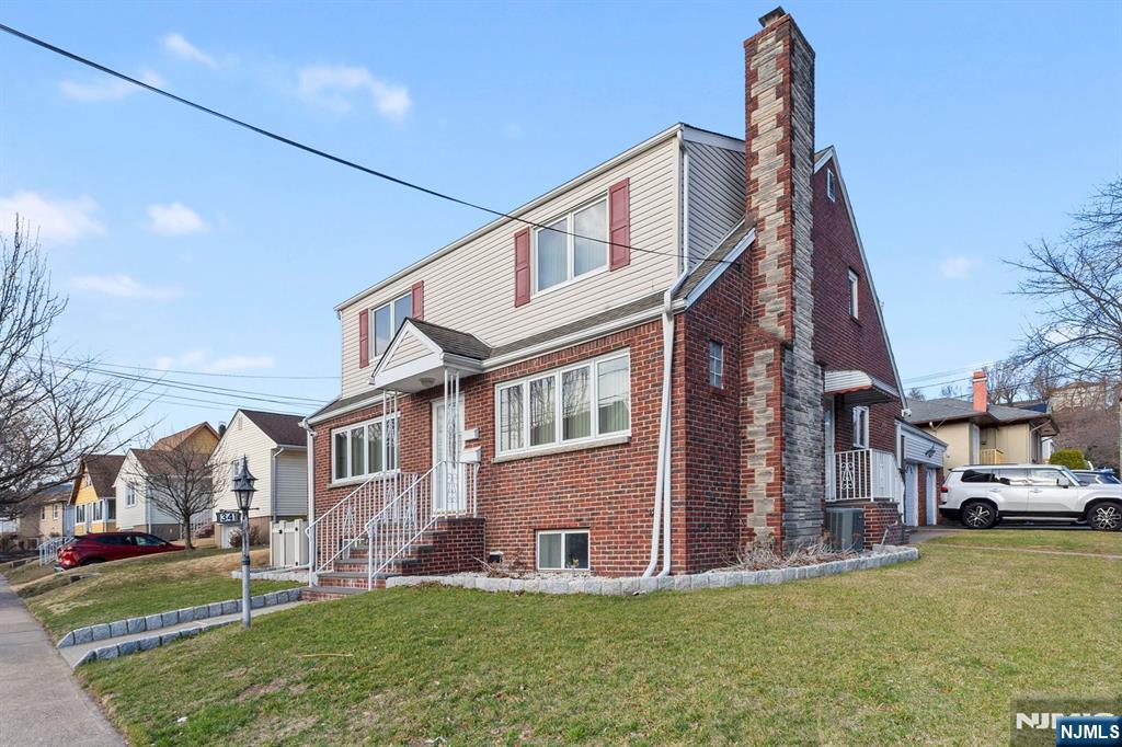 341 Westervelt Place