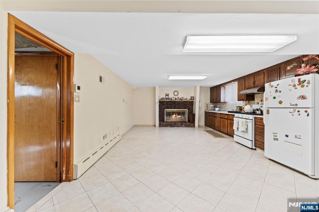 341 Westervelt Place