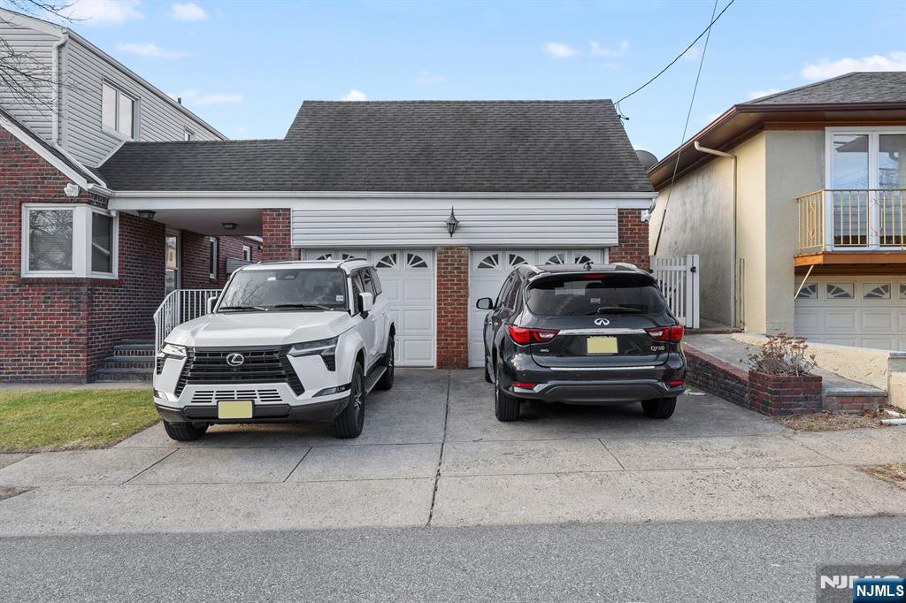 341 Westervelt Place