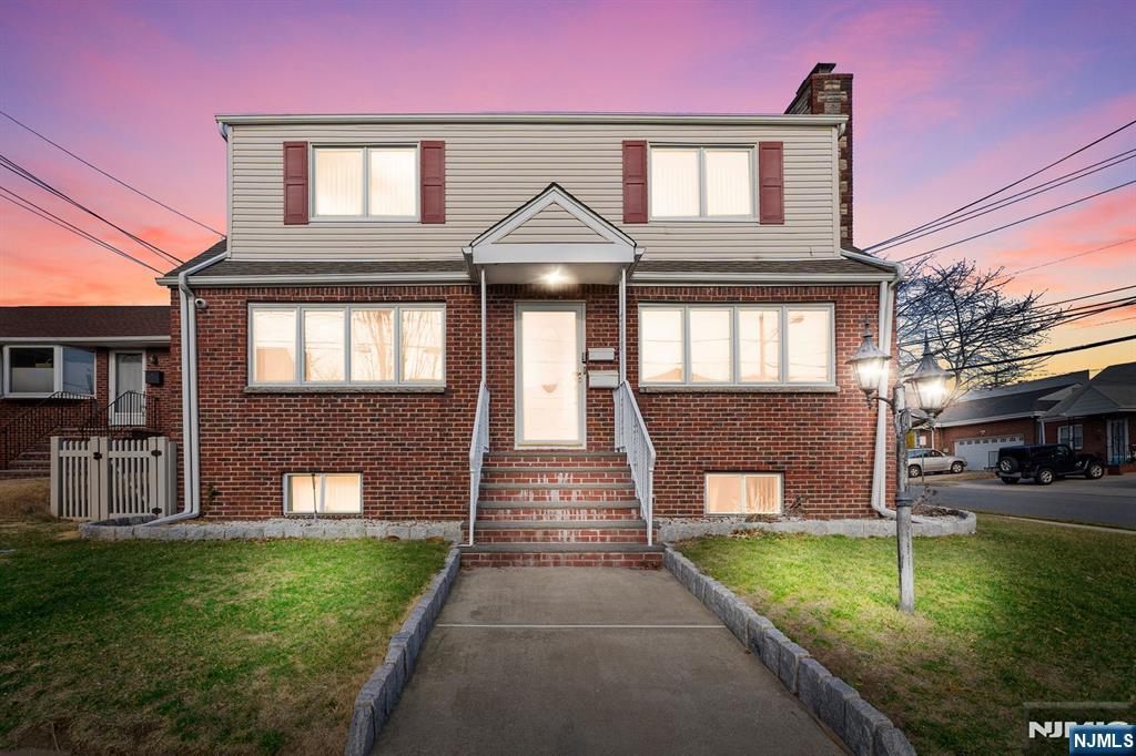341 Westervelt Place