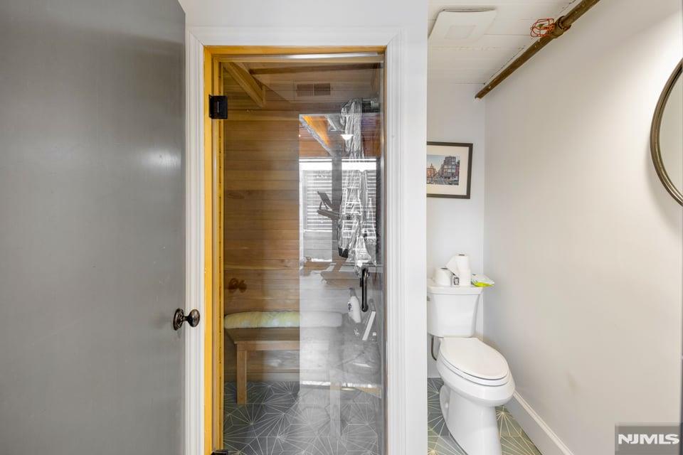 51 Greenwood Avenue 7
