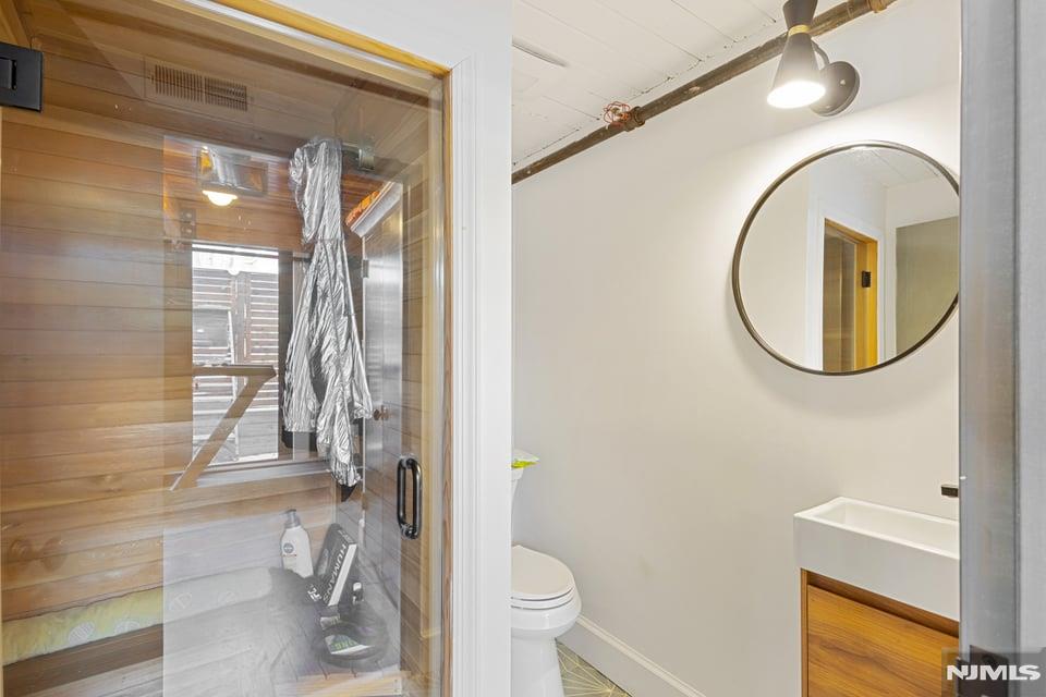 51 Greenwood Avenue 7