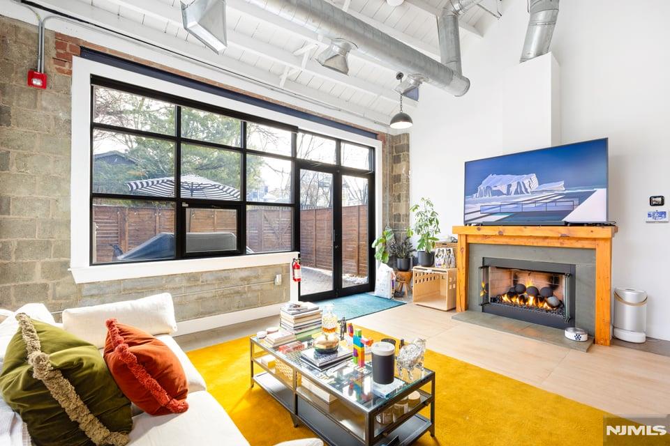 51 Greenwood Avenue 7